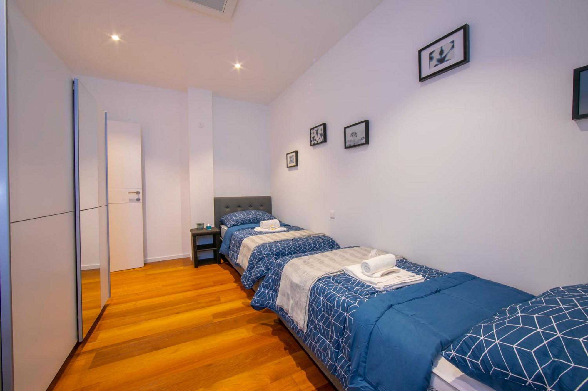 Star Of Lugano - Happy Rentals Exterior photo